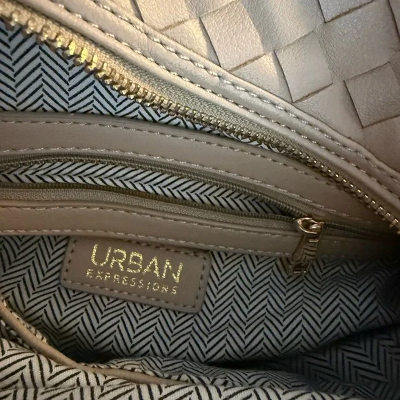 Urban Expressions The Vanessa Woven Knotted Hobo Bag - Picture 3 of 5